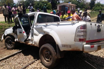 Ford Ranger driver hit by a train near Bindura whilst chatting on the phone-Zimmagazine
