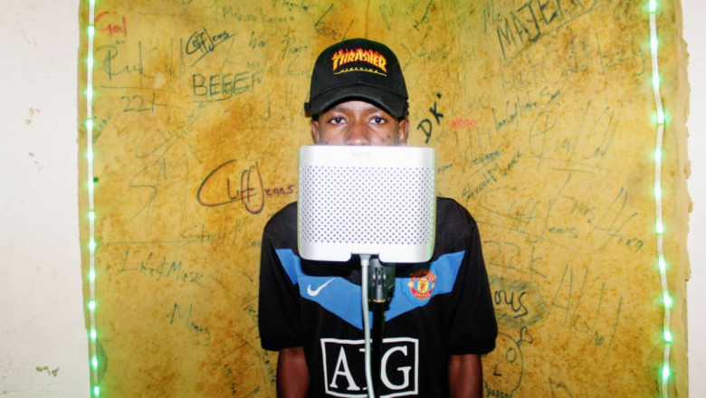 Meet Yung Fleaky:Biography,Age,Songs,Gallary,Contacts-Zimmagazine