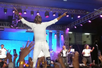 Drama:Landlady Claims to Be Jah Prayzah’s Ex-girlfriend -Zimmagazine